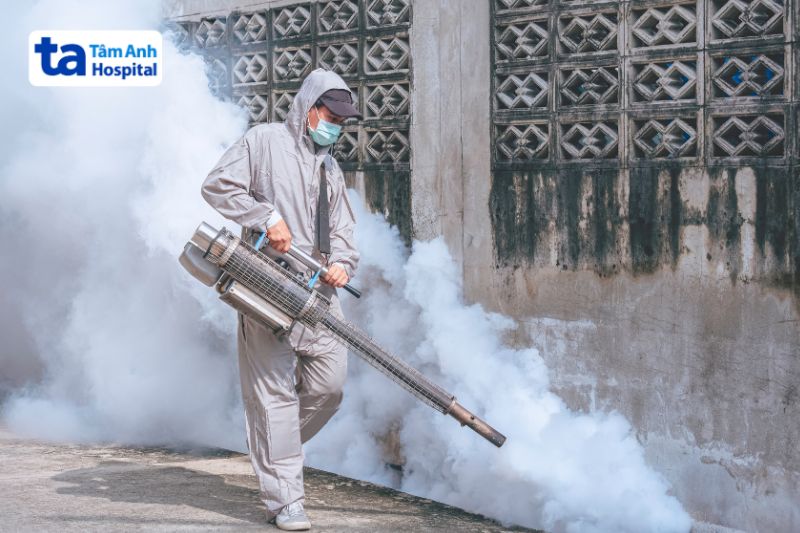 phun thuốc diệt muỗi định kỳ