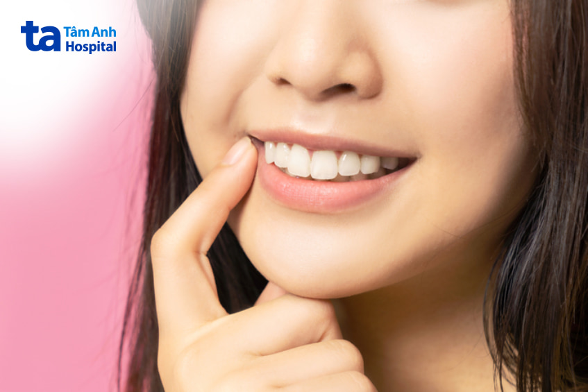 răng nanh ở người