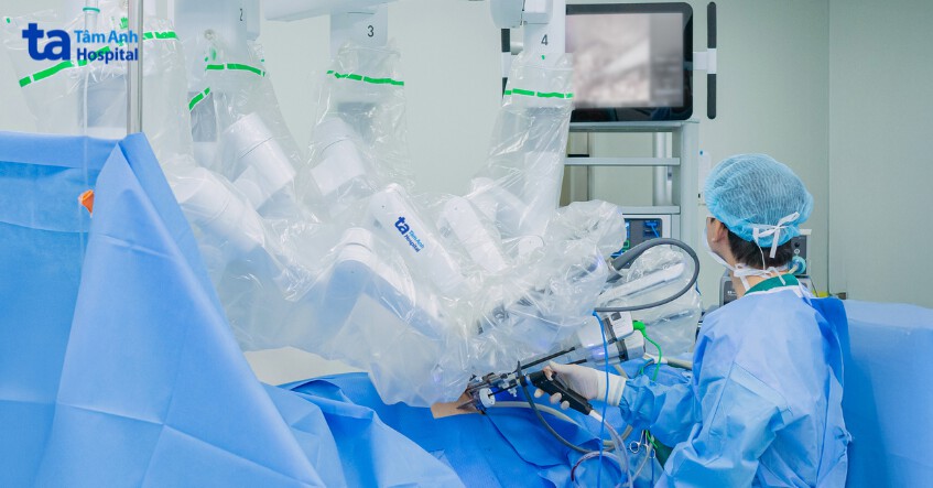 robot hỗ trợ phẫu thuật ổn định và kiểm soát