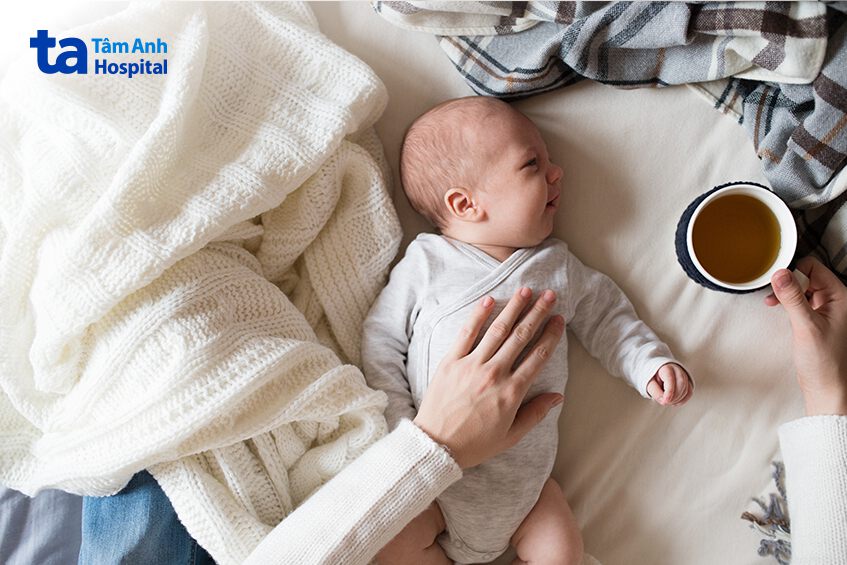 sau sinh uống cà phê sữa được không