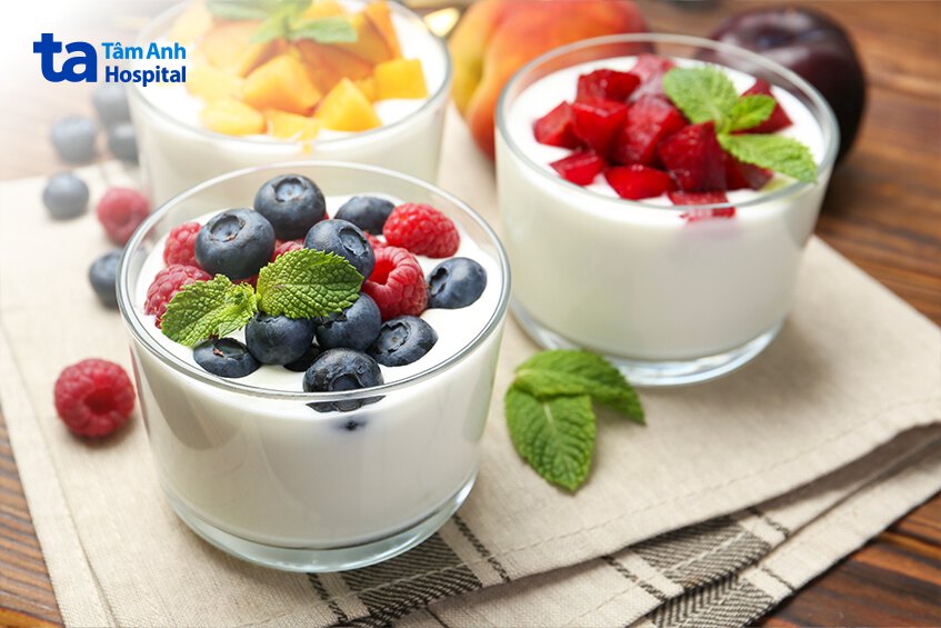 sữa chua rất tốt cho mẹ sau sinh