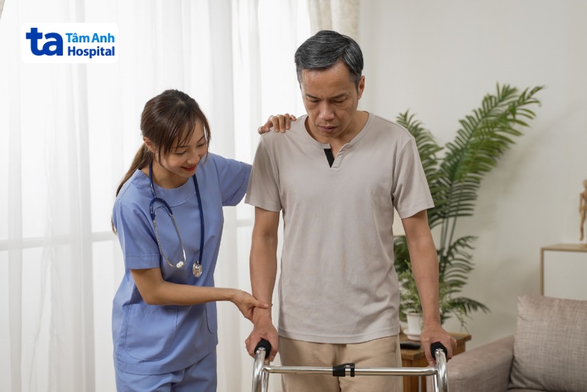 tập luyện phục hồi di chứng tai biến mạch máu não