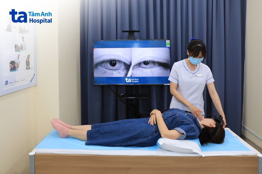 tập phục hồi chức năng tiền đình