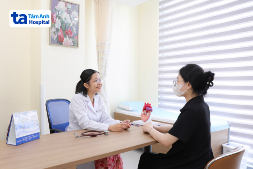 thăm khám với chuyên gia