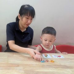 Bài chia sẻ số 50: Những chuyến xe máy sáng đi trưa về, miệt mài “tìm con”
