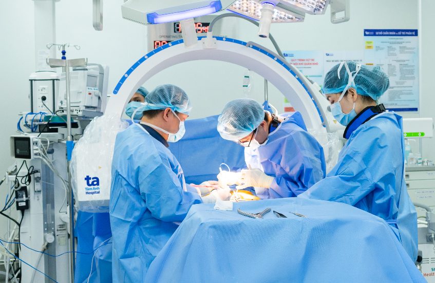 ứng dụng hệ thống định vị c-arm chụp x-quang