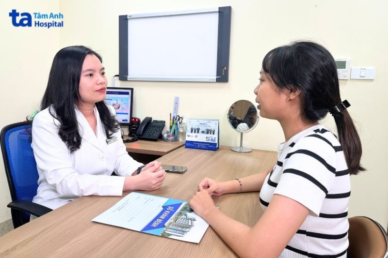 bác sĩ Thư bệnh viện tâm anh tư vấn da liễu