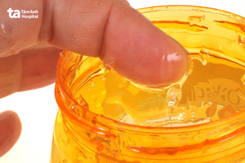 cung cấp đủ độ ẩm cho da