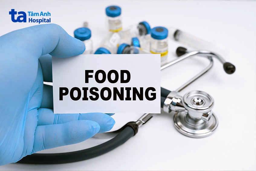 xử lý trẻ bị ngộ độc thức ăn sẽ phụ thuộc vào mức độ mất nước