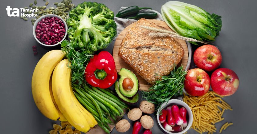 ăn nhiều chất xơ và rau tốt cho điều trị thận ứ nước độ 2