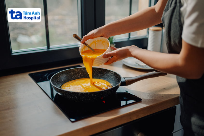 Khi nào trứng gà có thể gây hại cho gan?