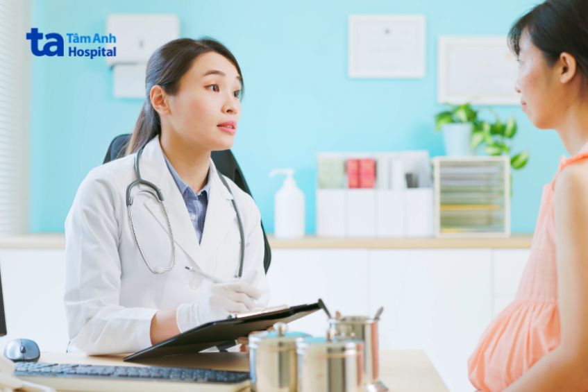 Tùy vào từng trường hợp đa ối cụ thể mà bác sĩ sẽ lên kế hoạch chăm sóc và theo dõi chặt chẽ để đảm bảo thai kỳ khỏe mạnh, an toàn