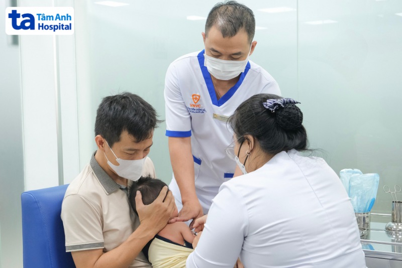 bexsero khuyến cáo tiêm cho trẻ từ 2 tháng tuổi