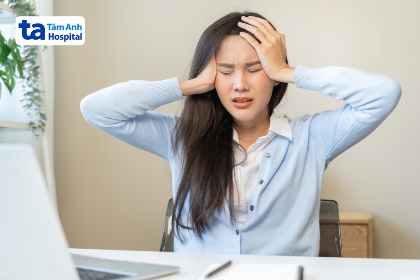 biểu hiện đau đầu cần lưu ý