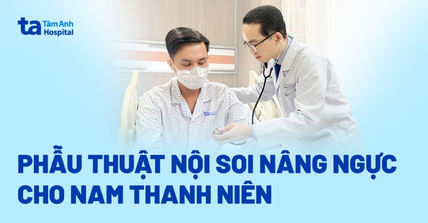 Chàng trai 20 tuổi có hố lõm 3 cm ở ngực