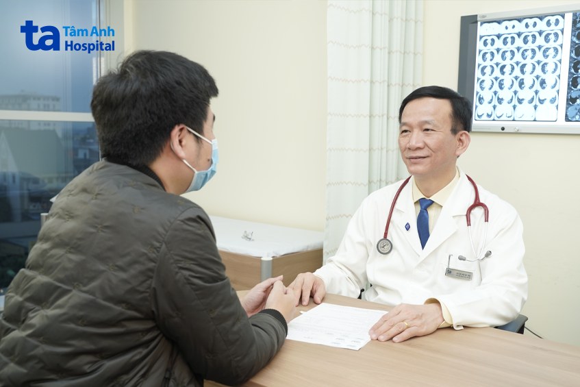 chỉ định của bác sĩ trong điều trị tràn dịch màng phổi ác tính