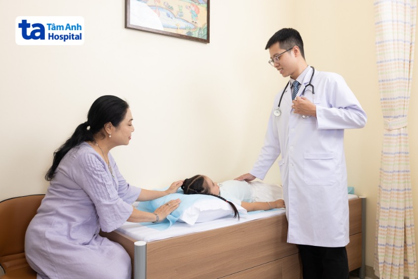 đánh giá lâm sàng viêm ruột thừa cấp ở trẻ em