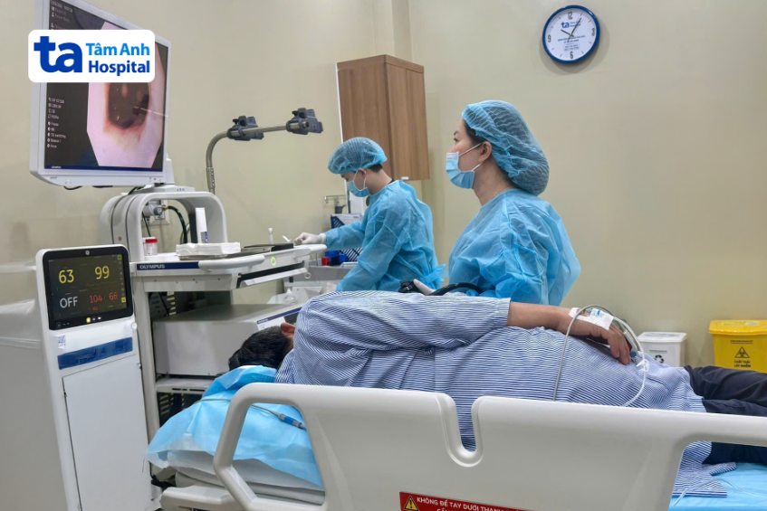 dùng robot chữa bệnh