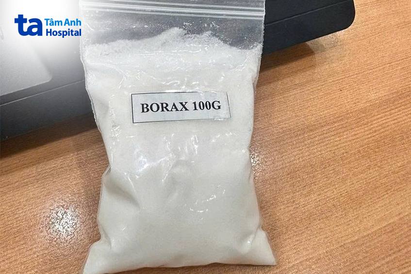 Gói bột hàn the chị gái bé Thu sử dụng làm Slime