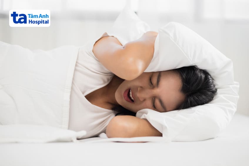 không gian quá ồn gây mất ngủ trưa