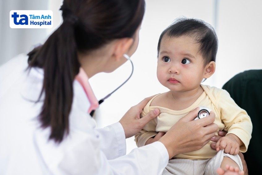 kiểm tra sức khỏe tổng quát cho trẻ sau phẫu thuật