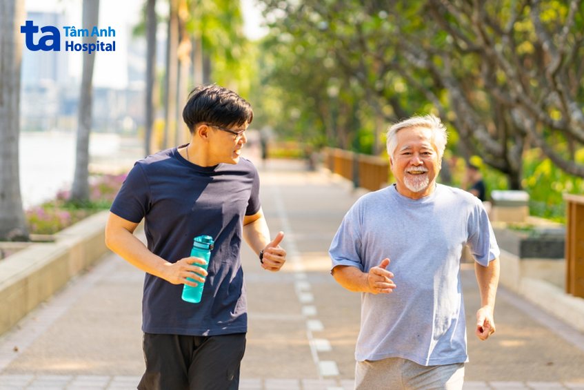 lớn tuổi nên ưu tiên tập nhẹ nhàng