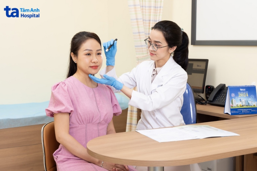 lựa chọn các phương pháp chăm sóc da không xâm lấn