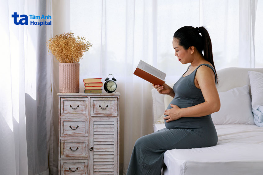 mẹ bầu cần chuẩn bị kiến thức thai sản