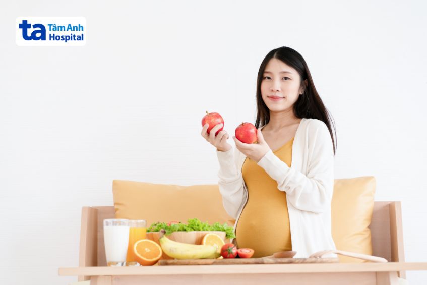 Mẹ bầu cần có chế độ dinh dưỡng khoa học, hợp lý khi mang thai bị rau tiền đạo