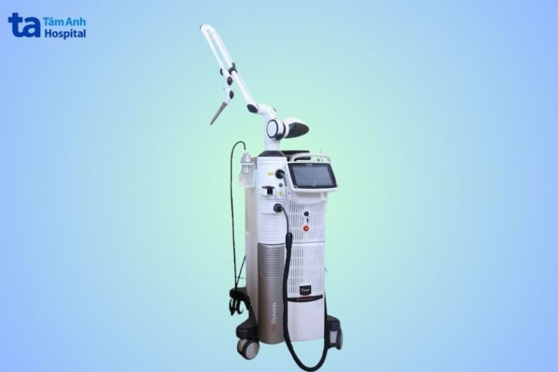 điều trị thâm môi bằng máy laser
