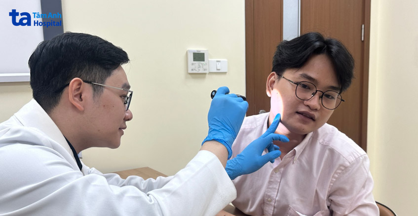 nên thăm khám bác sĩ chuyên khoa