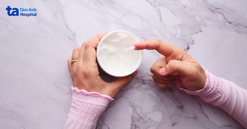 phòng ngừa viêm da cơ địa mùa hanh khô