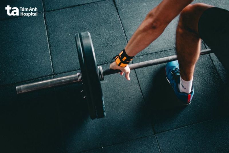 tập luyện thể thao cường độ cao