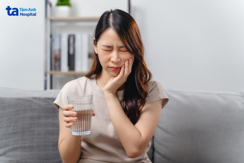 răng khôn mọc lệch ngầm
