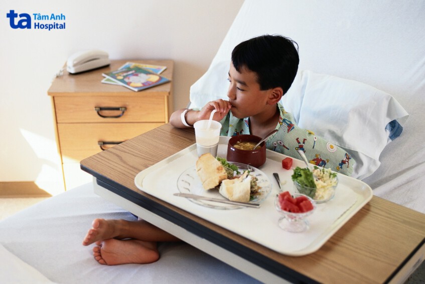 sau mổ tinh hoàn ẩn