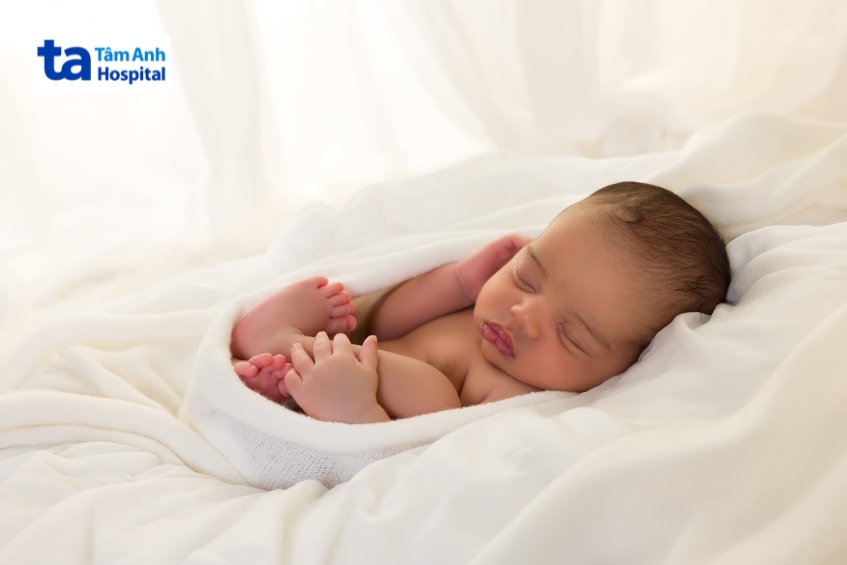 thời gian trong giai đoạn sơ sinh trẻ dành để ngủ