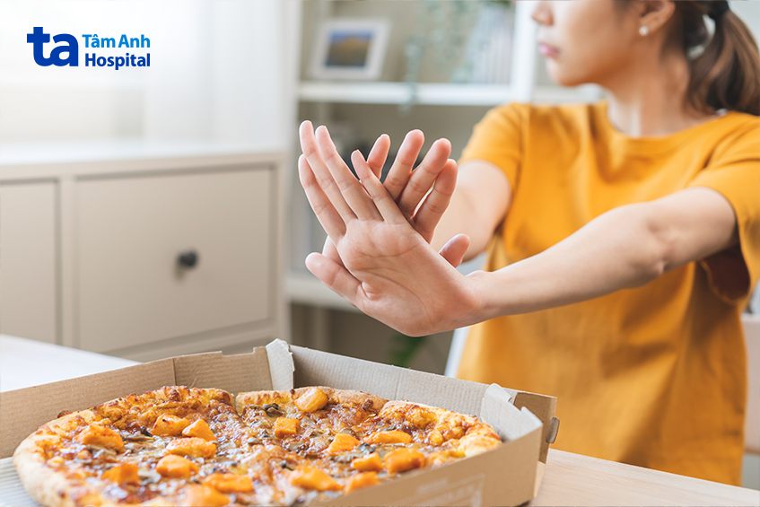 thực phẩm nhiều dầu mỡ nhiều chất béo bão hòa