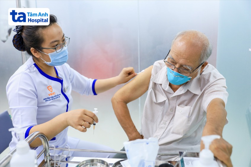 tiêm vắc xin phế cầu pneumovax 23