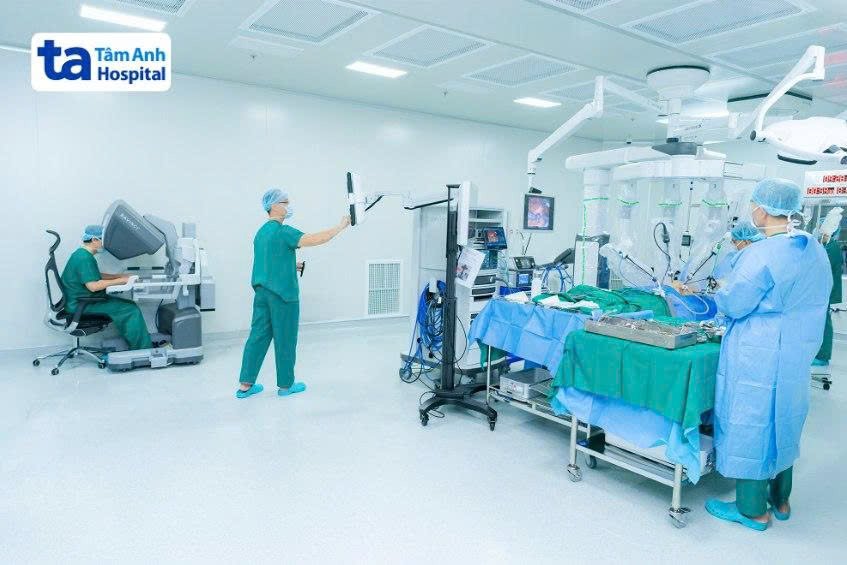 ứng dụng robot chữa tiêu hóa