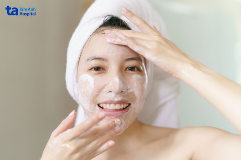 nên chăm sóc và bảo vệ da