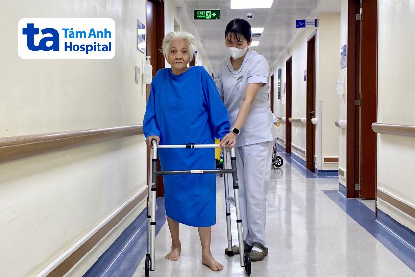 bà hòa phục hồi chức năng