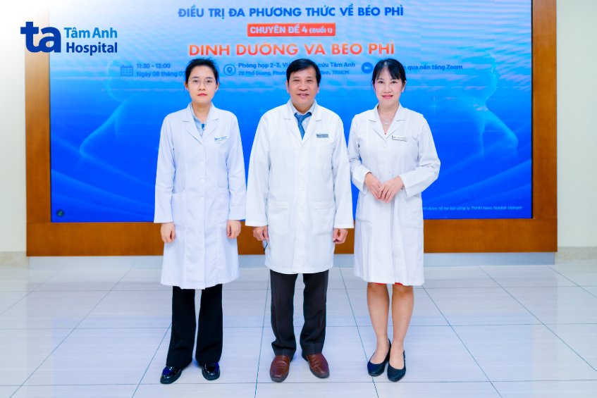 bác sĩ thủy hoàng và thảo tại hội thảo