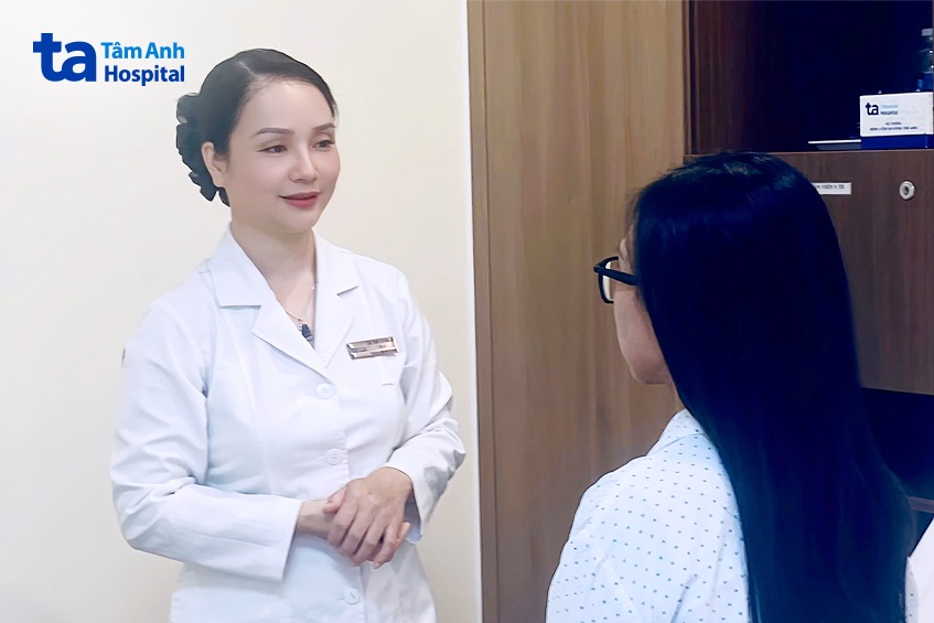 bác sĩ và bệnh nhân