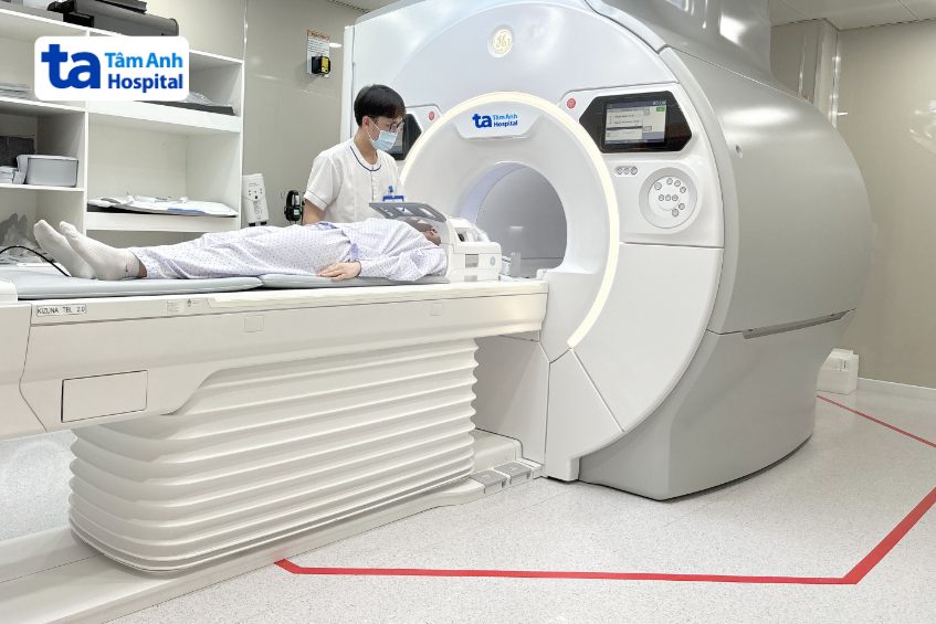 bệnh nhi được chụp mri tại pkđk tâm anh quận 7