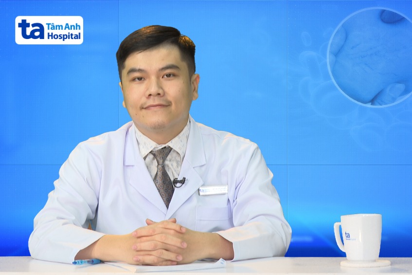 ThS.BS.CKI Lê Chí Hiếu cho biết, suy giãn tĩnh mạch có thể được điều trị nội khoa hoặc can thiệp ngoại khoa
