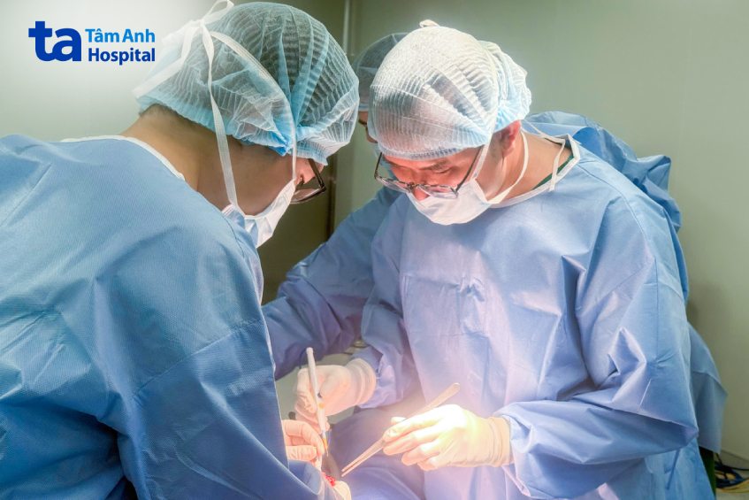 ca trị hoại tử ruột non