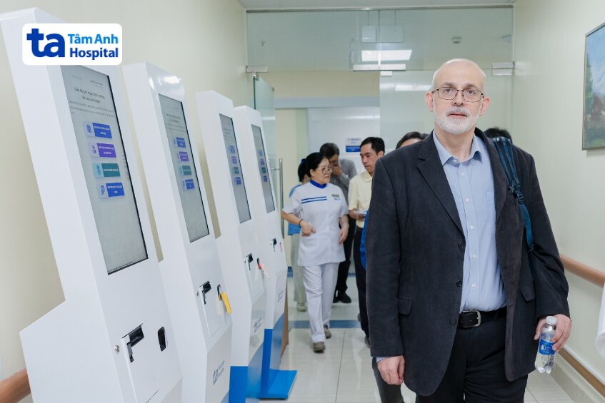 chuyên gia alex elias