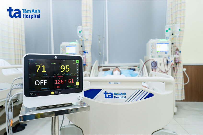 đang chạy thận tại bệnh viện
