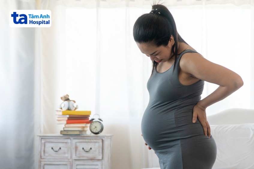 đau lưng thường gặp trong thai kỳ