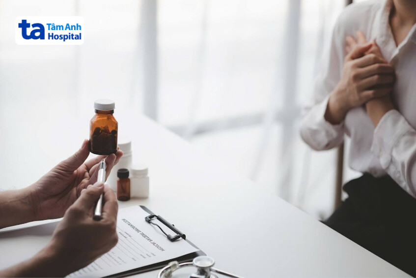 Điều trị huyết áp tâm trương cao bằng thuốc cần phải tuân theo chỉ định của bác sĩ
